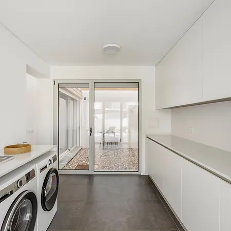 Lilac With Swimming Pool Villa Cascais