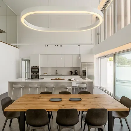 Lilac With Swimming Pool 别墅 *