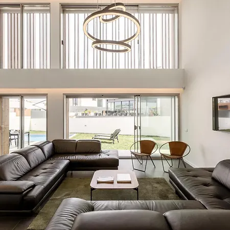 Lilac With Swimming Pool