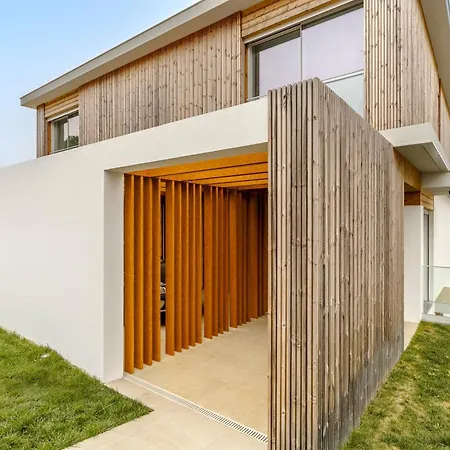 Lilac With Swimming Pool